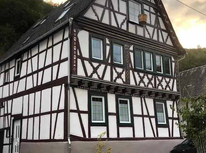 Apartamento Schoene Burgruine Fachwerkhaus Bacharach
